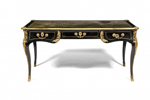 Pierre Cardin Bureau plat Black Lacquered with Gilt Bronze Decorati - 