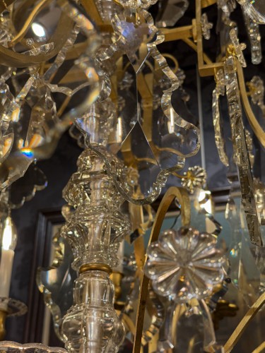 Important lustre Baccarat en bronze doré et décor de cristal - MLD Antiquités