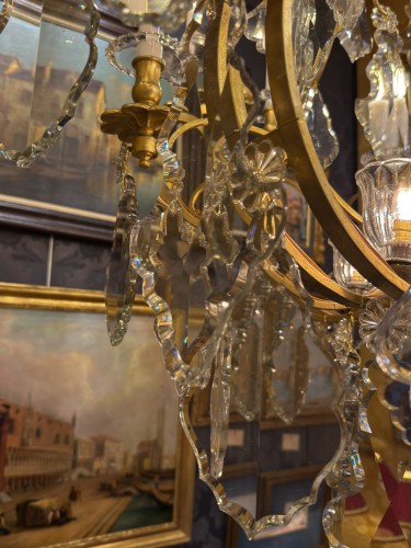 Antiquités - Important lustre Baccarat en bronze doré et décor de cristal