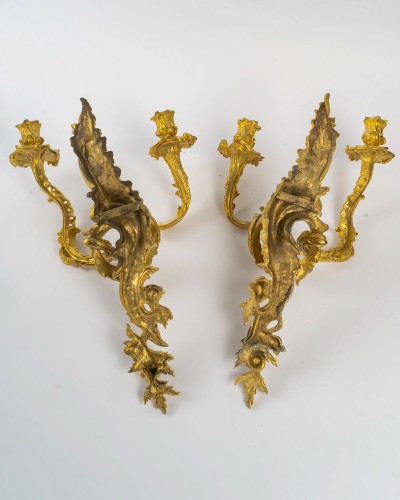 Antiquités - Jean-François Deniere (1774-1866) Paire d’appliques Louis XV en bronze ciselé et doré