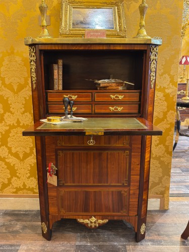 18th century - Louis XVI Rosewood and Amaranth Drop-Front Desk, Circa 1780