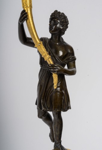 Antiquités - A Fine Pair of Empire Period Bronze Candelabra with Classical Figures 1805
