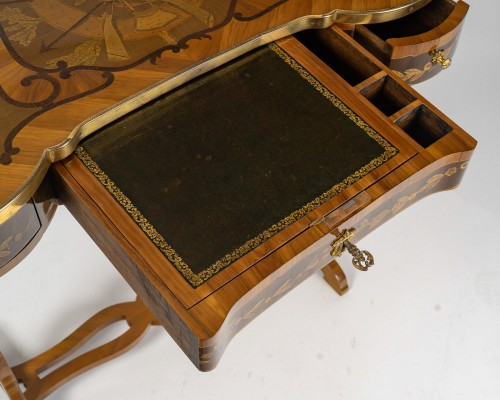 Transition - André-Louis Gilbert (1746–1809) – Table écritoire à marqueterie de chasse, vers 1775