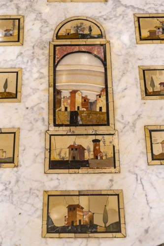 XIXe siècle - Table guéridon à marqueterie de pierres dures et marbre, Florence vers 1810