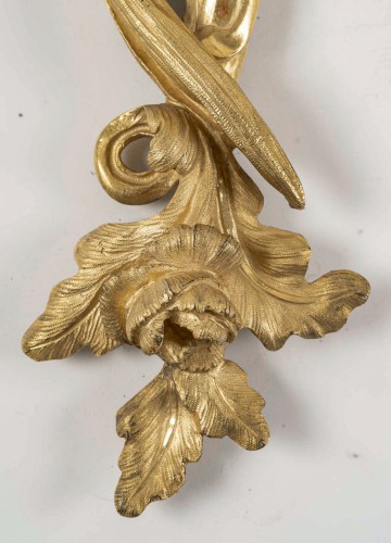 Napoléon III - Paire de grandes appliques en bronze doré vers 1850 d’après Juste-Aurèle Meissonnier une 