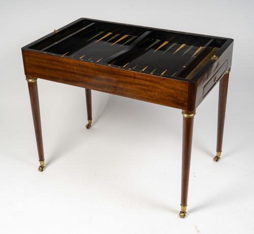 Table à jeux formant bureau en acajou et marqueterie de la fin du XVIIIe siècle - MLD Antiquités