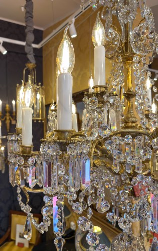 Antiquités - Lustre d’époque Napoléon III en bronze et cristal taillé signé par la Maison Baccarat