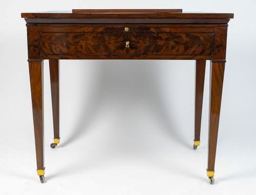 Table à la Tronchin en acajou et acajou de Cuba flammé, époque Directoire (1795-1799) - Mobilier Style Directoire