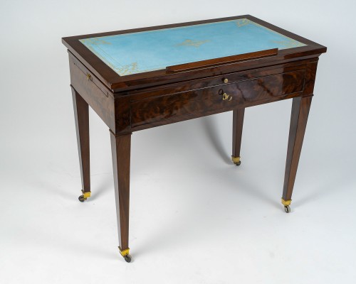 Mobilier Bureau et Secrétaire - Table à la Tronchin en acajou et acajou de Cuba flammé, époque Directoire (1795-1799)