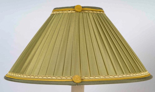 Luminaires Lampe - Paire de flambeaux en bronze doré style Rocaille, montée en lampes, Palais Ducal de Nevers vers 1820