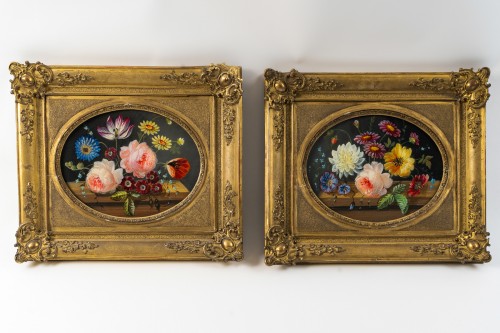 Paire de fixés sous verre ovales à bouquets fleuris, cadres dorés, XIXe siècle - Objet de décoration Style Restauration - Charles X