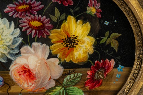 Paire de fixés sous verre ovales à bouquets fleuris, cadres dorés, XIXe siècle - Restauration - Charles X