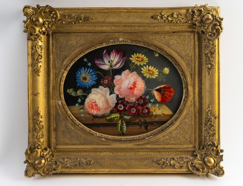 Antiquités - Paire de fixés sous verre ovales à bouquets fleuris, cadres dorés, XIXe siècle