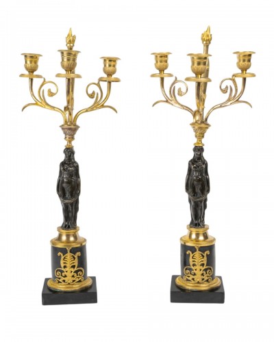 Paire de candélabres néoclassiques en bronze doré et patiné, époque Empire