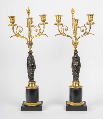 XIXe siècle - Paire de candélabres néoclassiques en bronze doré et patiné, époque Empire