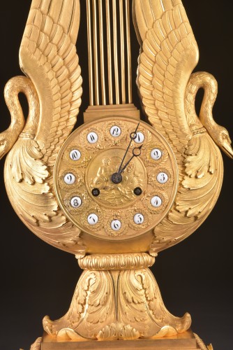 Pendule cygne lyre d'époque Empire - Mora Antiques