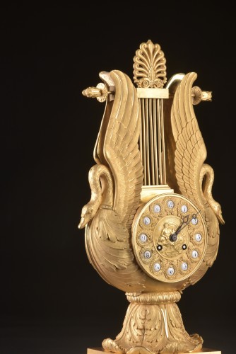 Antiquités - Pendule cygne lyre d'époque Empire