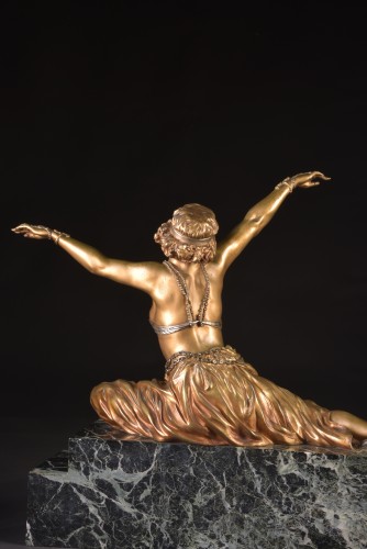 Antiquités - Claire-Jeanne-Roberte COLINET (1880-1950) - Dancer