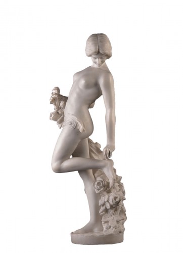 Late 19th century italian Alabaster nude women sculpture  