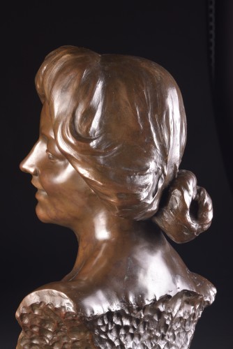 Female bust of Arthur Puyt (1873-1955) - Art nouveau