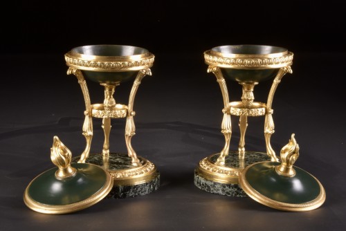 Potpourri en bronze doré et vert d'époque Napoléon III - Objet de décoration Style Napoléon III