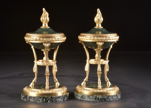 19th century -  French Napoleon III Gilt and Green Bronze Potpurri / Cassolettes