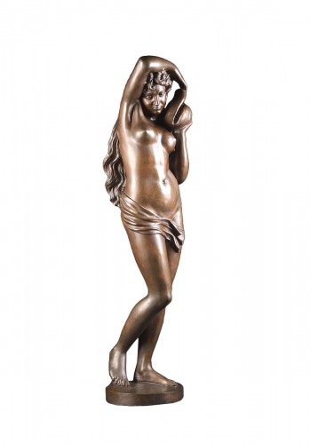 A large bronze of Venus Anadyomene, 113 cm. ca 1900