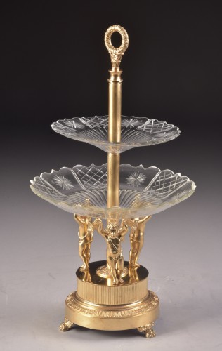 Decorative Objects  - An Early Empire Table Centerpiece, In Gilt Bronze Decorated With Three Putt