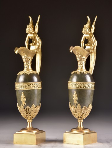 Decorative Objects  - Large Pair of bronze Ewers, France, 19th Century