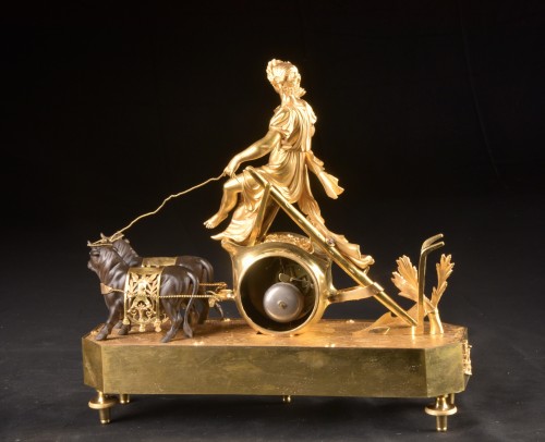 XVIIIe siècle - "Le char de Cérès" pendule de cheminée Louis XVI 