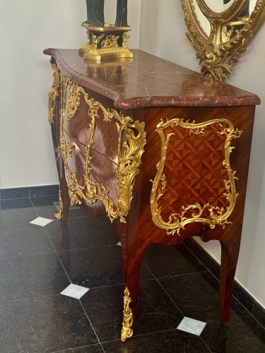 Commode fin XIXe siècle de style Louis XV - Mora Antiques