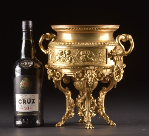 Gilt Bronze Centerpiece, Known as a Work by F. Barbedienne - Decorative Objects Style Napoléon III