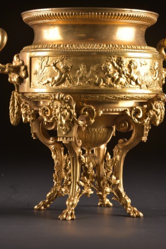 Napoléon III - Gilt Bronze Centerpiece, Known as a Work by F. Barbedienne