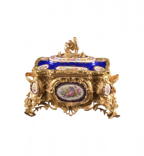 19th-Century French Porcelain and Gilt Bronze jewelry casket