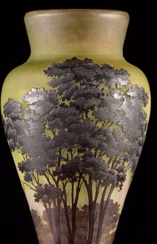 Glass & Crystal  - Art Nouveau vase by the renowned glass artist Emile Gallé (1846-1904)