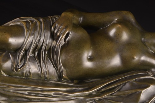 Reclining Woman – Bronze Sculpture 19th Century - 