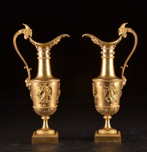 Empire - Pair Of Empire Gilt Bronze Pouring Vases