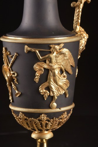 Paire d’aiguières en bronze doré et patiné d'époque Empire - Empire