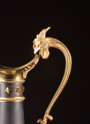 Empire - Paire d’aiguières en bronze doré et patiné d'époque Empire
