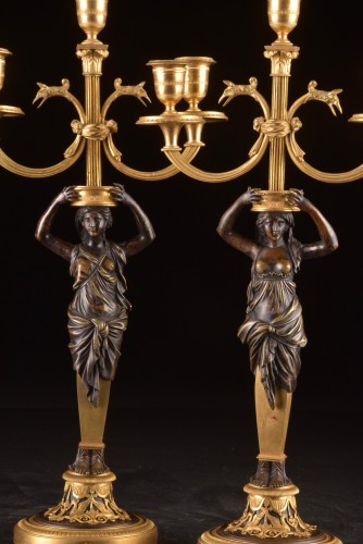 XIXe siècle - Paire de candélabres Empire en bronze doré et bronze patiné, vers 1810