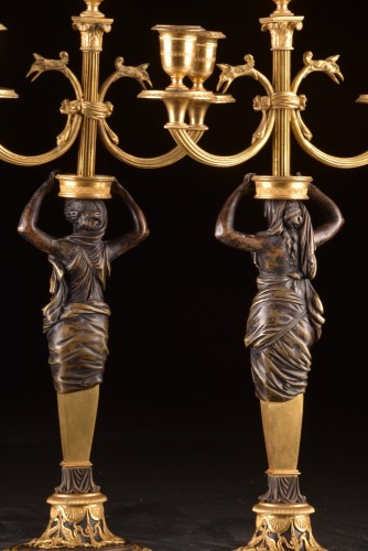 Empire - Paire de candélabres Empire en bronze doré et bronze patiné, vers 1810