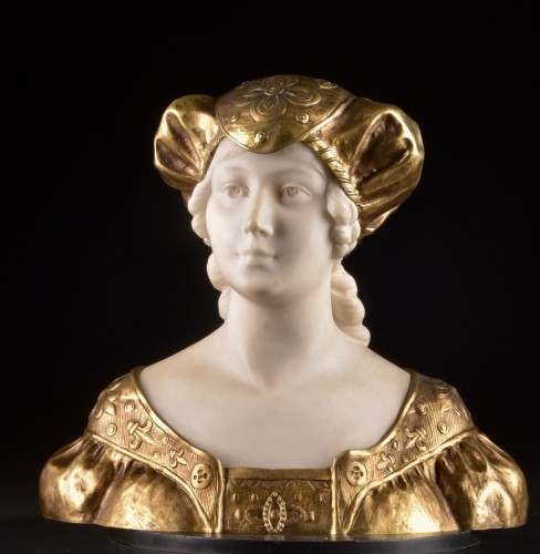 Buste en marbre de Carrare avec coiffe en bronze doré, fin du XIXe siècle - Sculpture Style Art nouveau