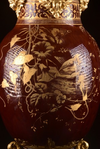 Large Sang -de-boeuf-Vase Mounted In Gilt Bronze - 