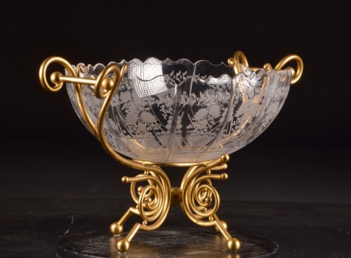 20th century - Baccarat Glass Centerpiece Mounted In Gilt Bronze, France, Late 19th / Earl