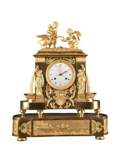 Pendule en bronze doré, Paris, période Empire, par Lepaute