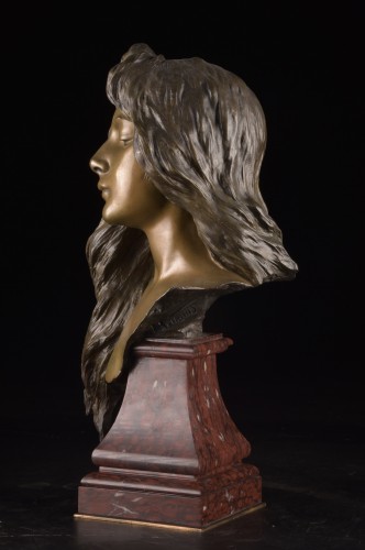 Antiquités - Emmanuel Villanis (1858–1914) — Buste féminin