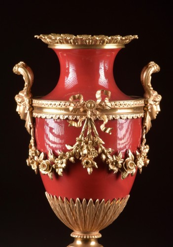A French Napoleon III Ormolu-mounted Oxblood Glass Vase - Napoléon III