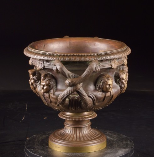 Vase néoclassique en bronze, inspiré du Vase de Warwick - Napoléon III