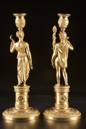 XIXe siècle - Paire de bougeoirs Empire en bronze doré