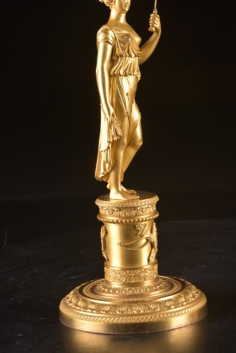 Empire - Paire de bougeoirs Empire en bronze doré